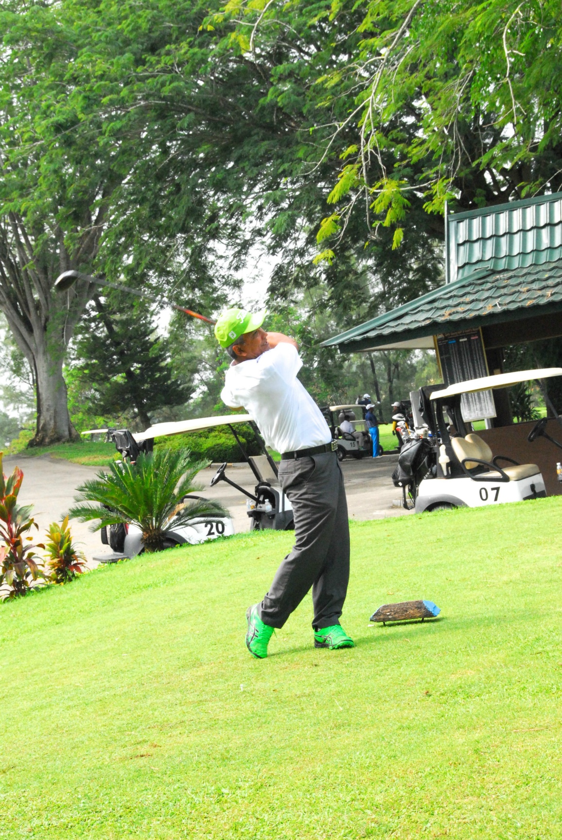 PRO15 157 GOLF DSC 0424.JPG